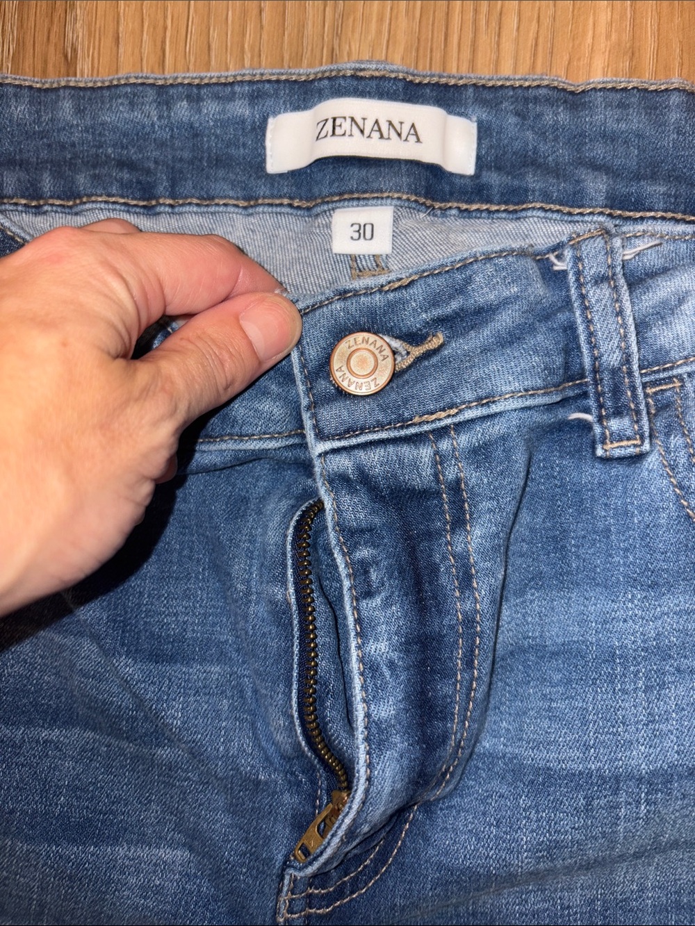 OFFERS OPEN! Women size 10 flare jeans Zenana Outfitters Medium Wash Flare jeans - Picture 3 of 6